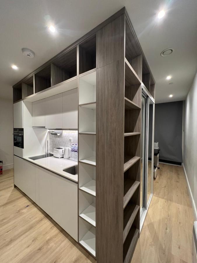 London Heathrow Airport Apartment Voyager House Terminal 12345 - Ev Electric And Parking Available Hillingdon Esterno foto