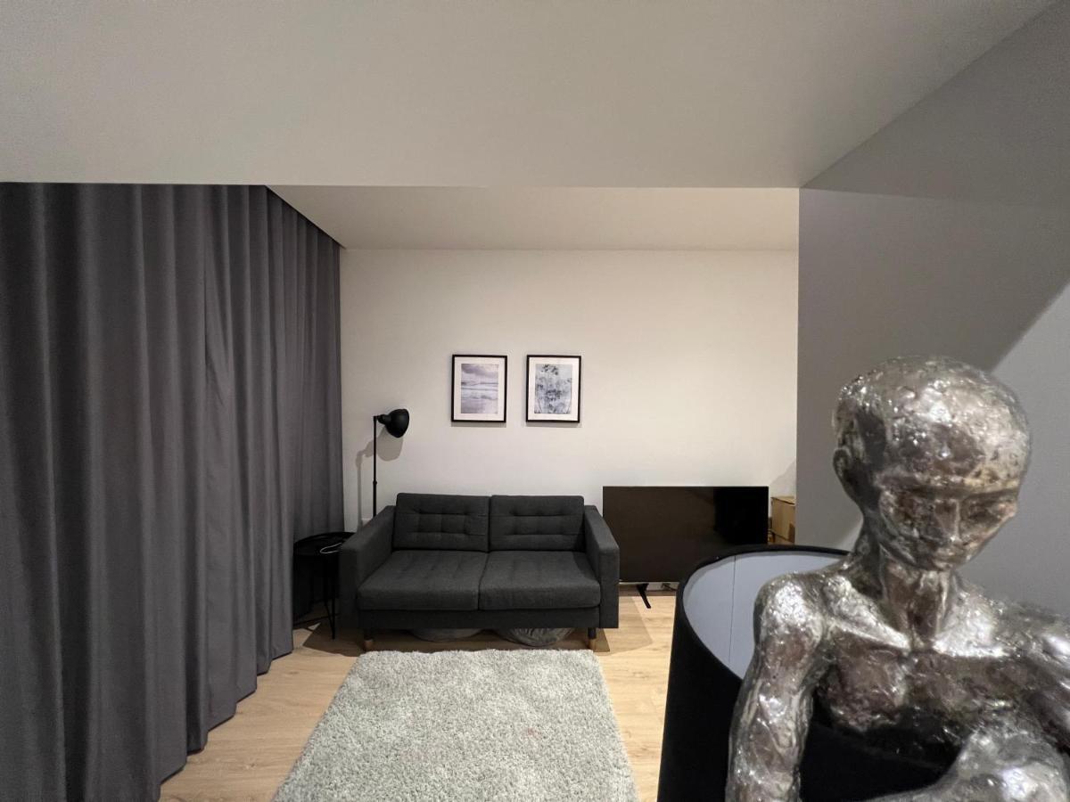 London Heathrow Airport Apartment Voyager House Terminal 12345 - Ev Electric And Parking Available Hillingdon Esterno foto