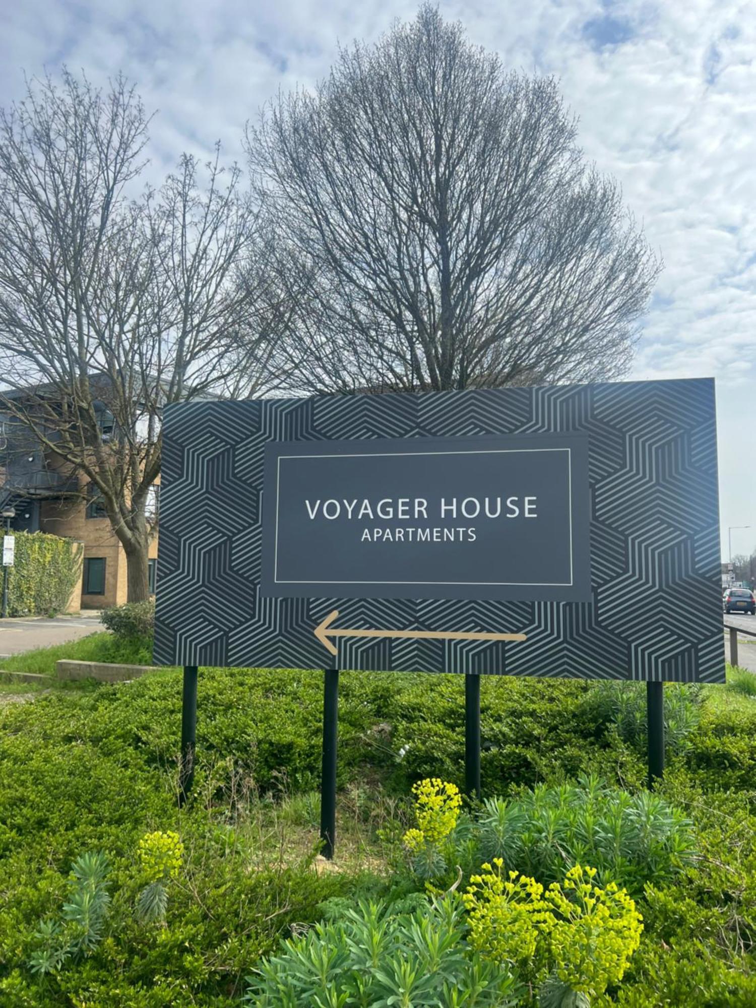 London Heathrow Airport Apartment Voyager House Terminal 12345 - Ev Electric And Parking Available Hillingdon Esterno foto
